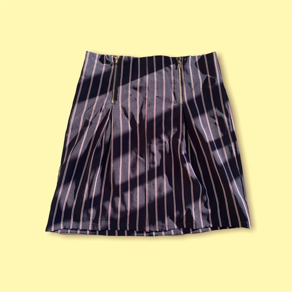 pinstripe zipper skirt - size 4